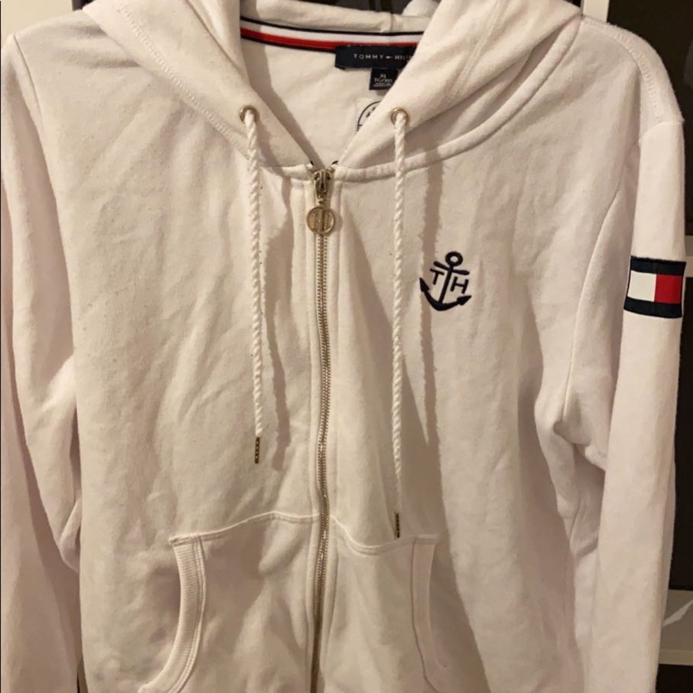 White sweatshirt